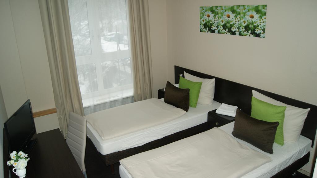 Hotel Pension Eberty Berlijn Buitenkant foto